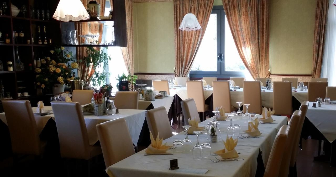 Albergo Sapori Tole ภายนอก รูปภาพ