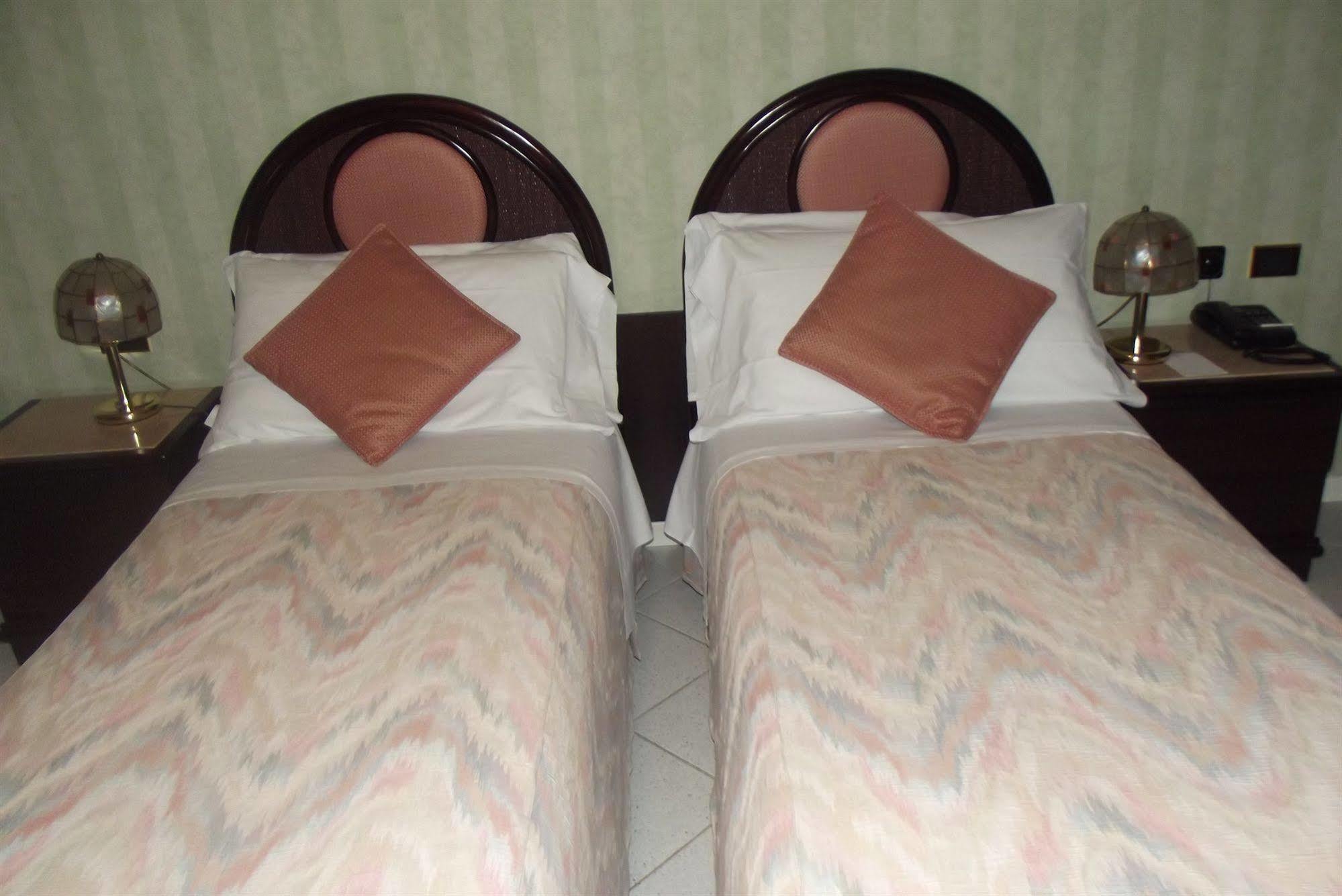 Albergo Sapori Tole ภายนอก รูปภาพ