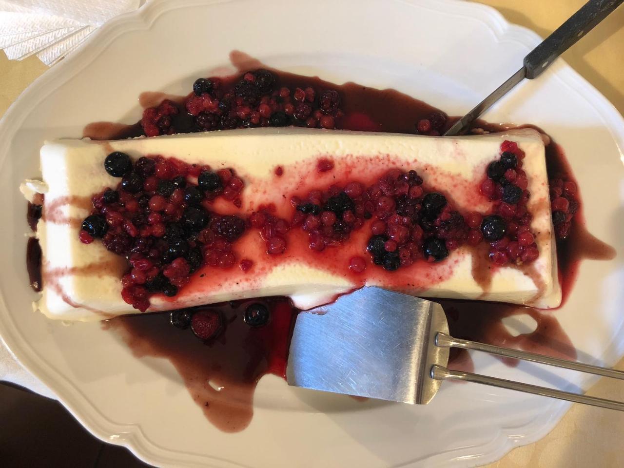 Albergo Sapori Tole ภายนอก รูปภาพ